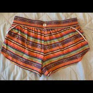 Billabong Shorties <3